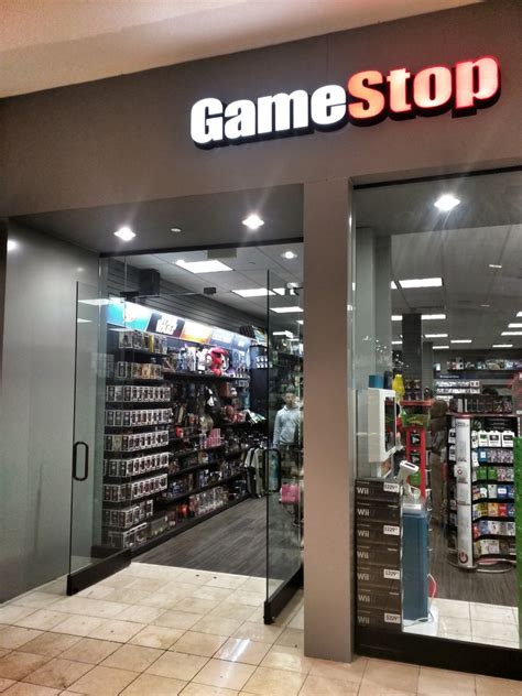 gamestop westfield mall.